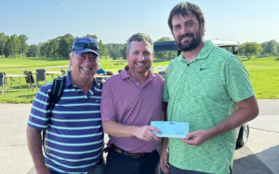 FMC PRESENTS CHECK TO GCSAA CHAPTER